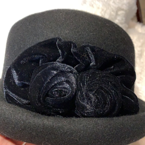 wool hat - Picture 2 of 7